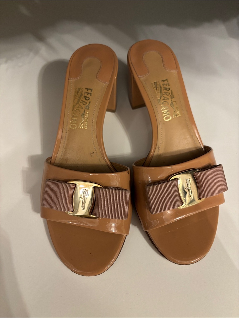 Salvatore Ferragamo Tan Patent Leather Vara Bow Slide Heels